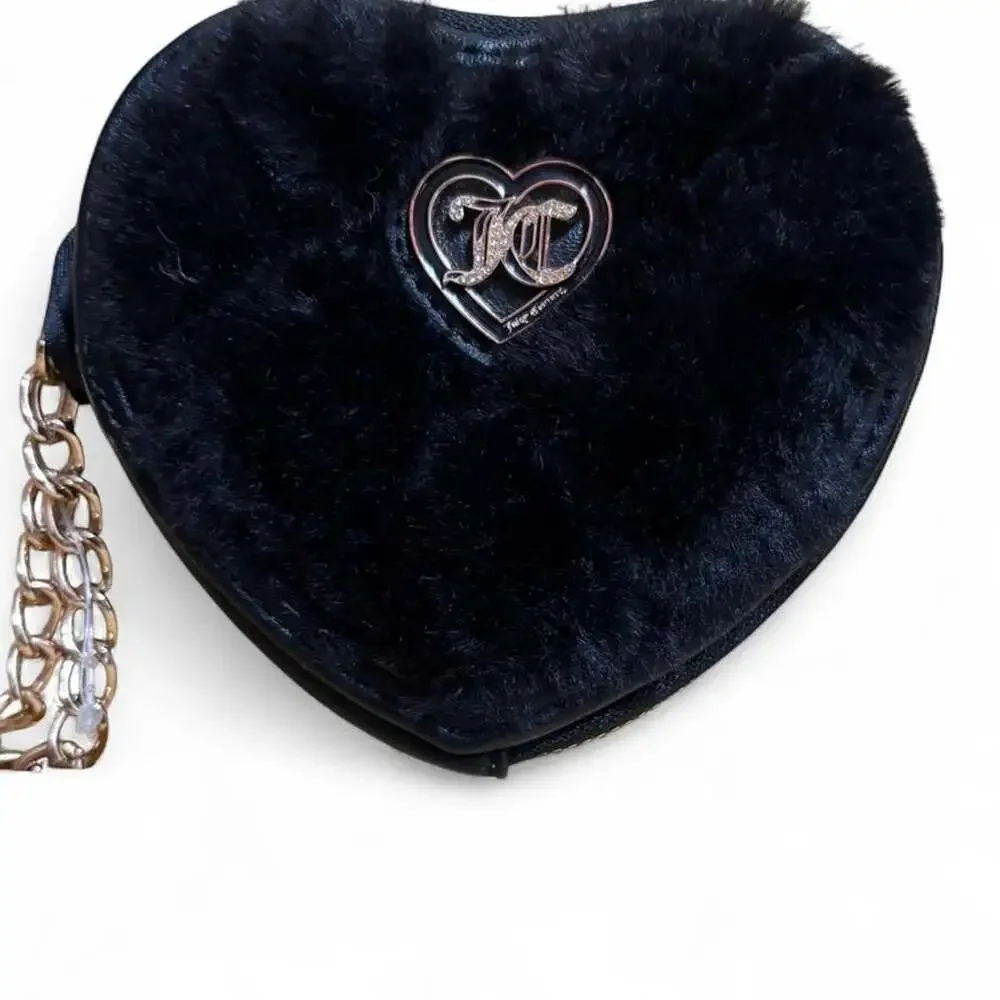 Juicy Couture Get Cozy Heart Zip Around Wristlet